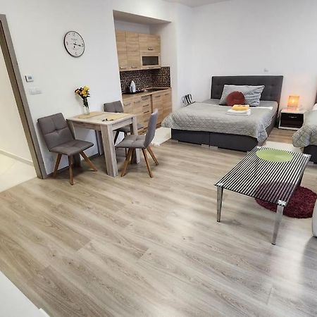 Apartman Praha 아파트 외부 사진