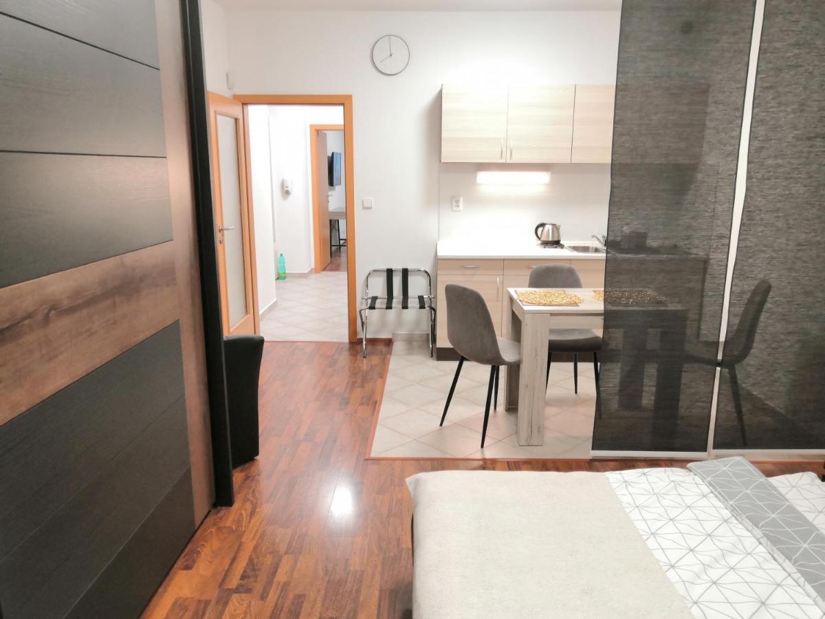 Apartman Praha 아파트 외부 사진